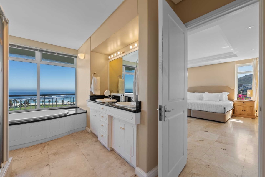 4 Bedroom Property for Sale in Camps Bay Western Cape